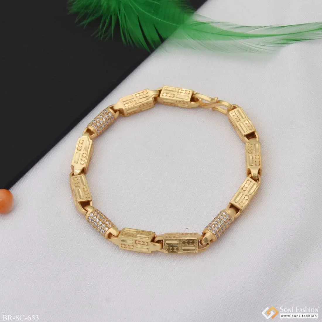 Durable Design with Diamond Extraordinary Gold Plated Bracelet for Men - Style C653